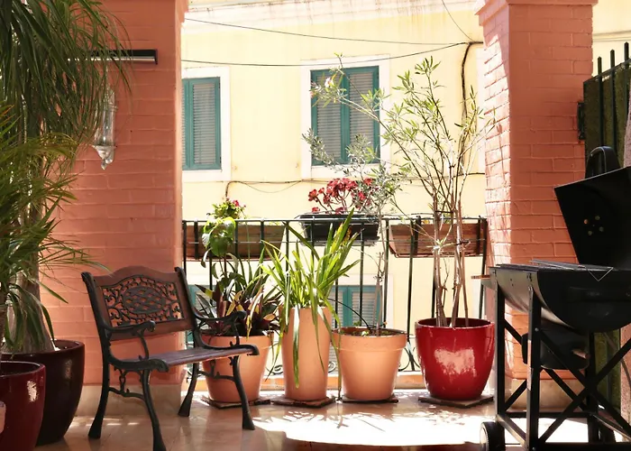Lx Factory Guest House